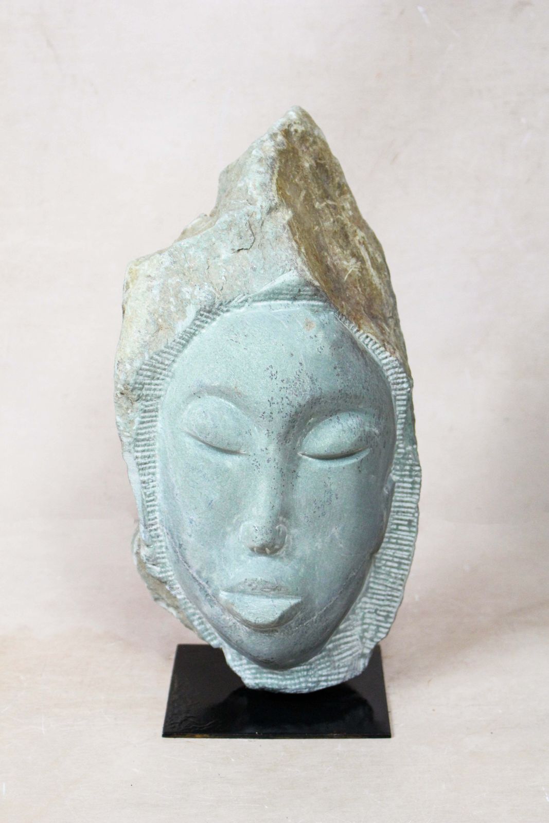 Stone Head Sculpture By Rizimu Chiwawa Zimbabwe 31.14