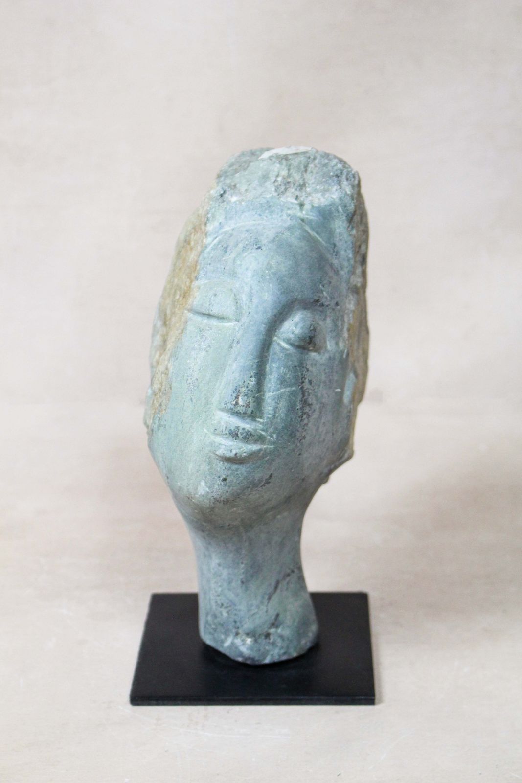 Stone Head Sculpture By Rizimu Chiwawa Zimbabwe 30.7