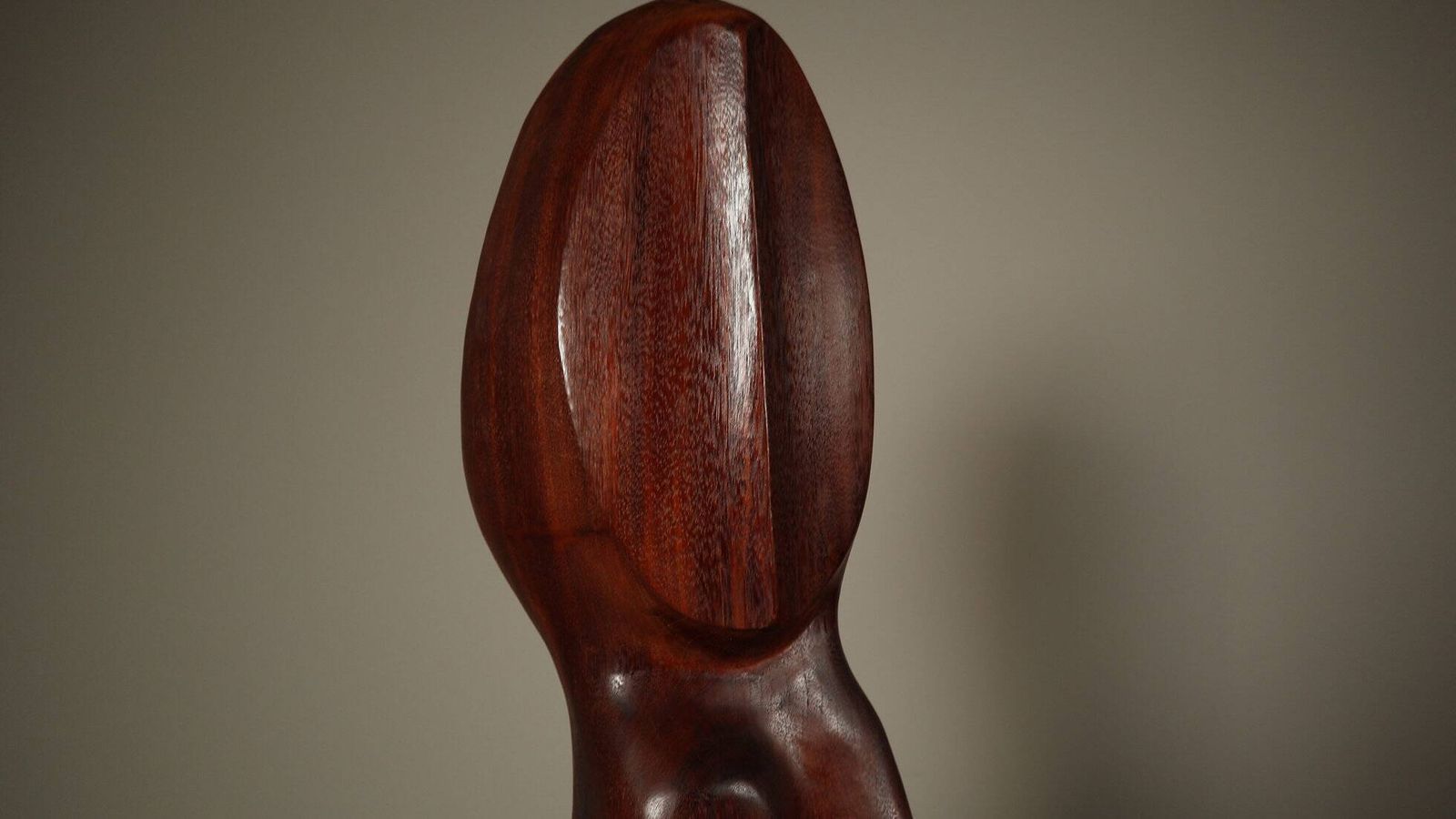 Monumental Wooden Sculpture Of Afzelia By Begga D'haese, Belgium, Circa 1985 photo for sale