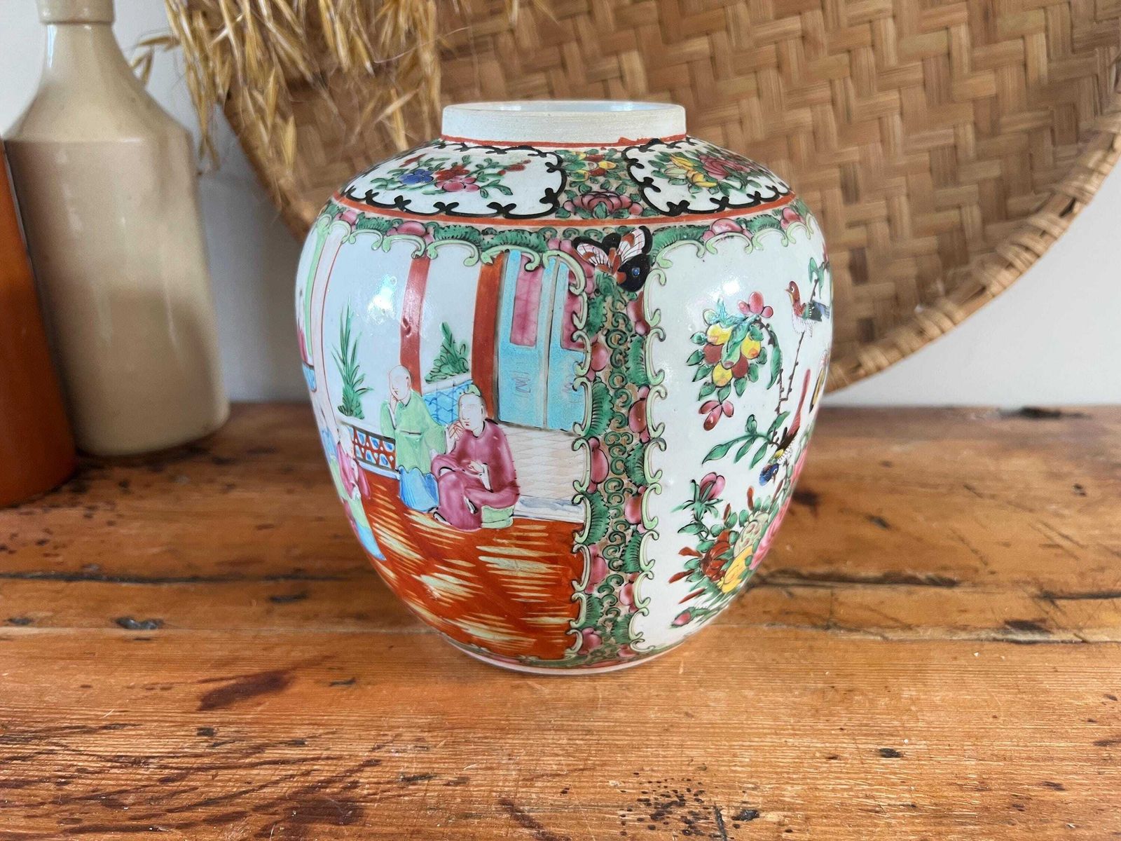 Antique Chinese Rose Medallion Ginger Jar 7" / 18cm – Hand Painted Famille Rose Porcelain – Oriental Chinoiserie Decor   Mid 19th Century photo for sale