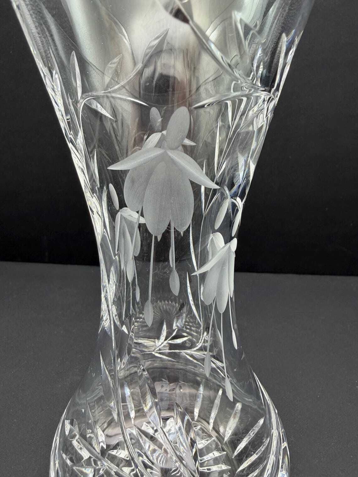 Vintage Royal Stuart Crystal Cascade Fuchsia Etched Vase photo 74.0
