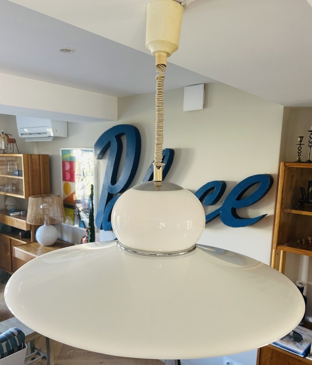 photo vinterior 1970s Italian White Plexiglass Space Age Harvey Guzzini Hanging Pendant Light