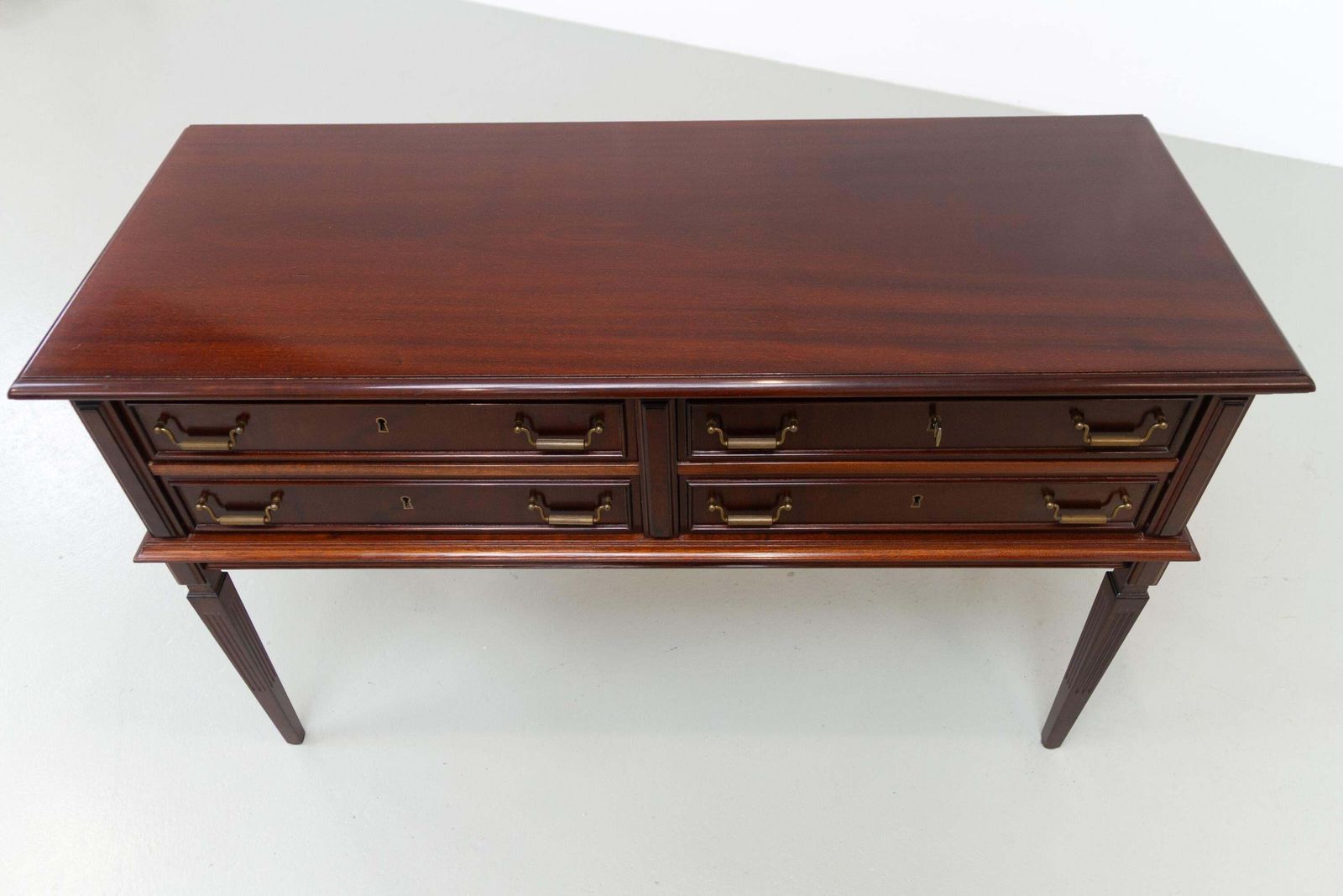 Danish Hepplewhite Mahogany Console Table By Farre Møbelfabrik, 1970s. photo vintage