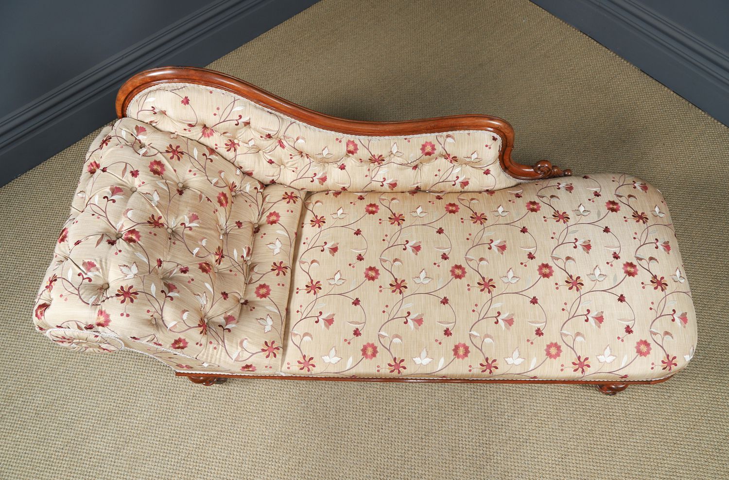 Antique English Rosewood Upholstered Chaise Longue / Day Bed / Settee / Couch By H. Goodall & Sons Of Newcastle (Circa 1860) photo Furniture