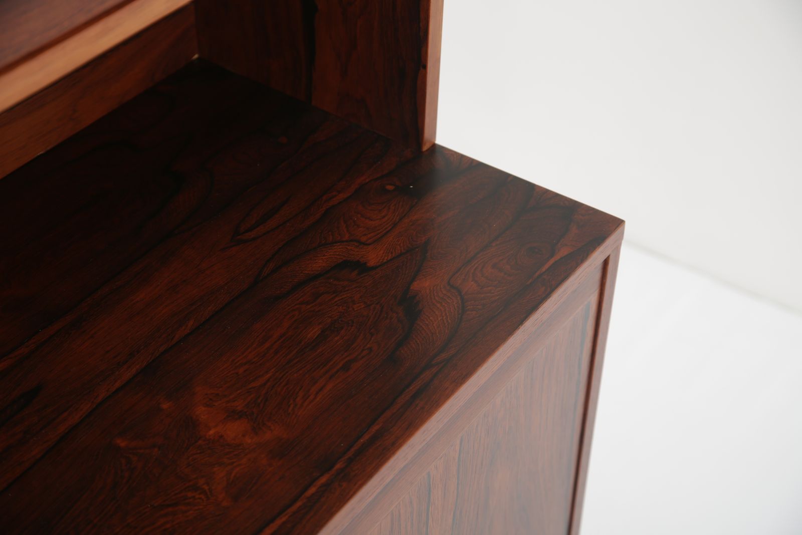 Poul Hundevad: Mid Century Modular Wall Unit & Desk In Brazilian Rosewood, Denmark, 1960s photo vinterior