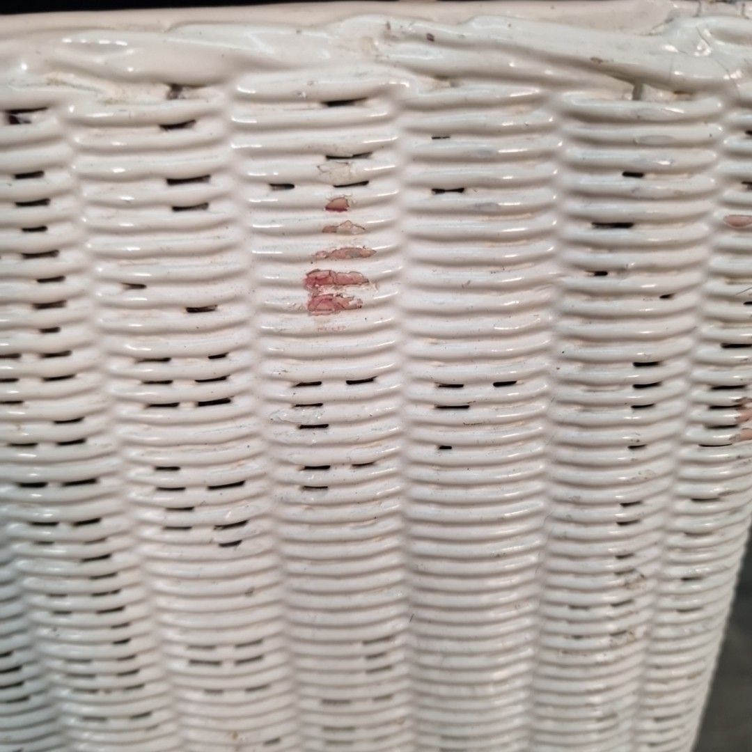 Home Decor Vintage Wicker Laundry Basket Lloyd Loom Style Lined Storage Blanket Box Retro photo