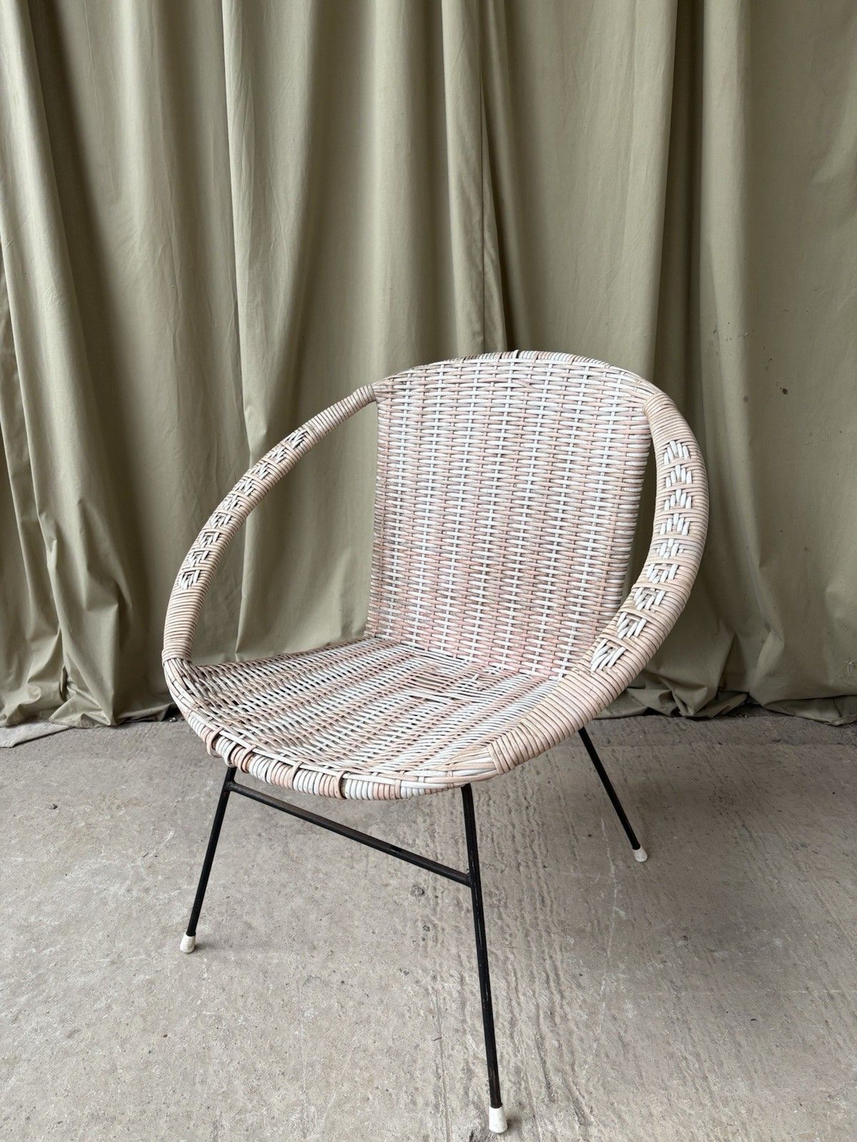 Vtg Mid Century Satellite Egg Chair Retro Italian Style R1085 photo 120.75