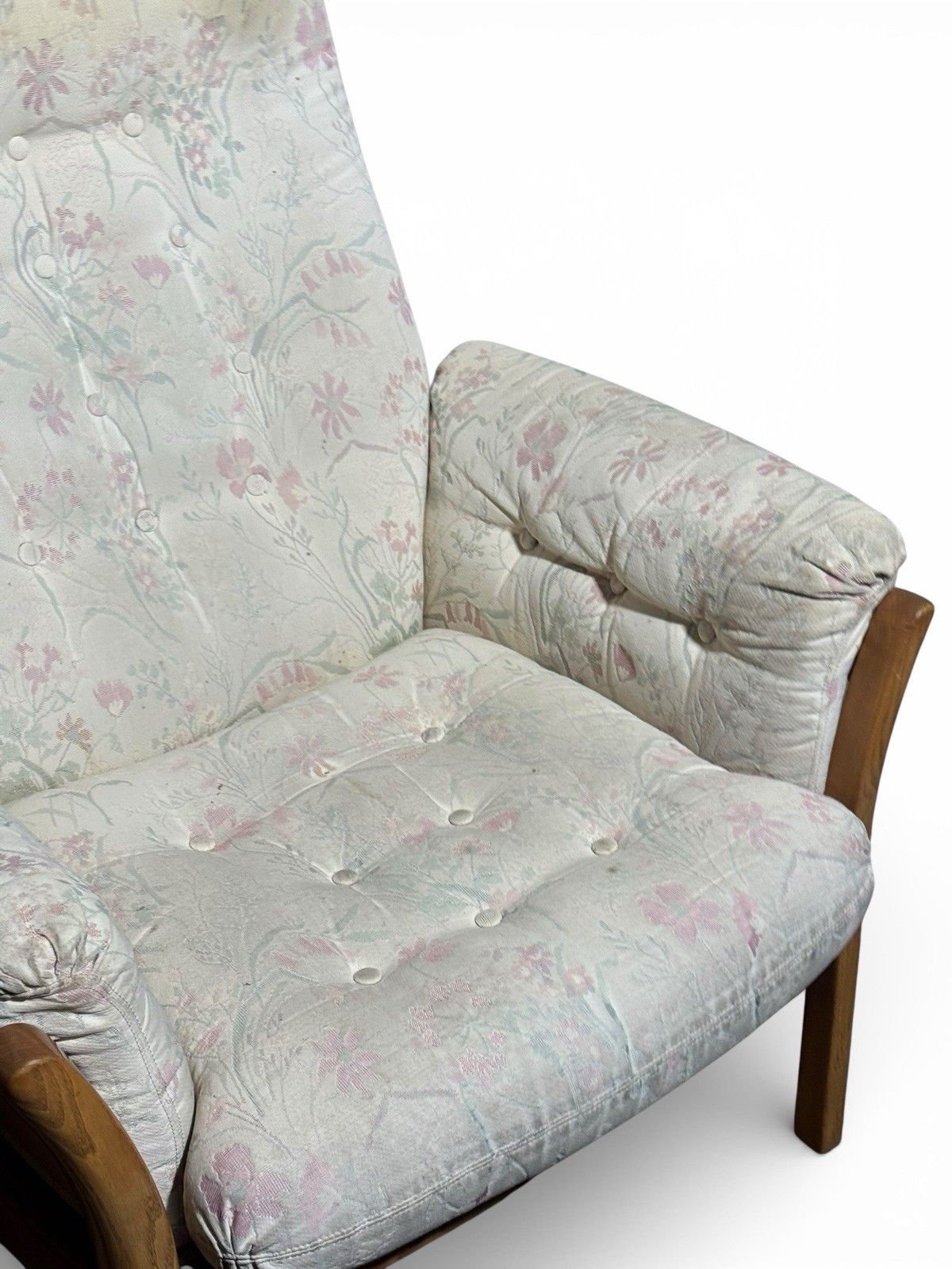 photo vinterior Ercol Golden Dawn Saville Armchair Solid Elm And Beech Beech Mid Century C1970s