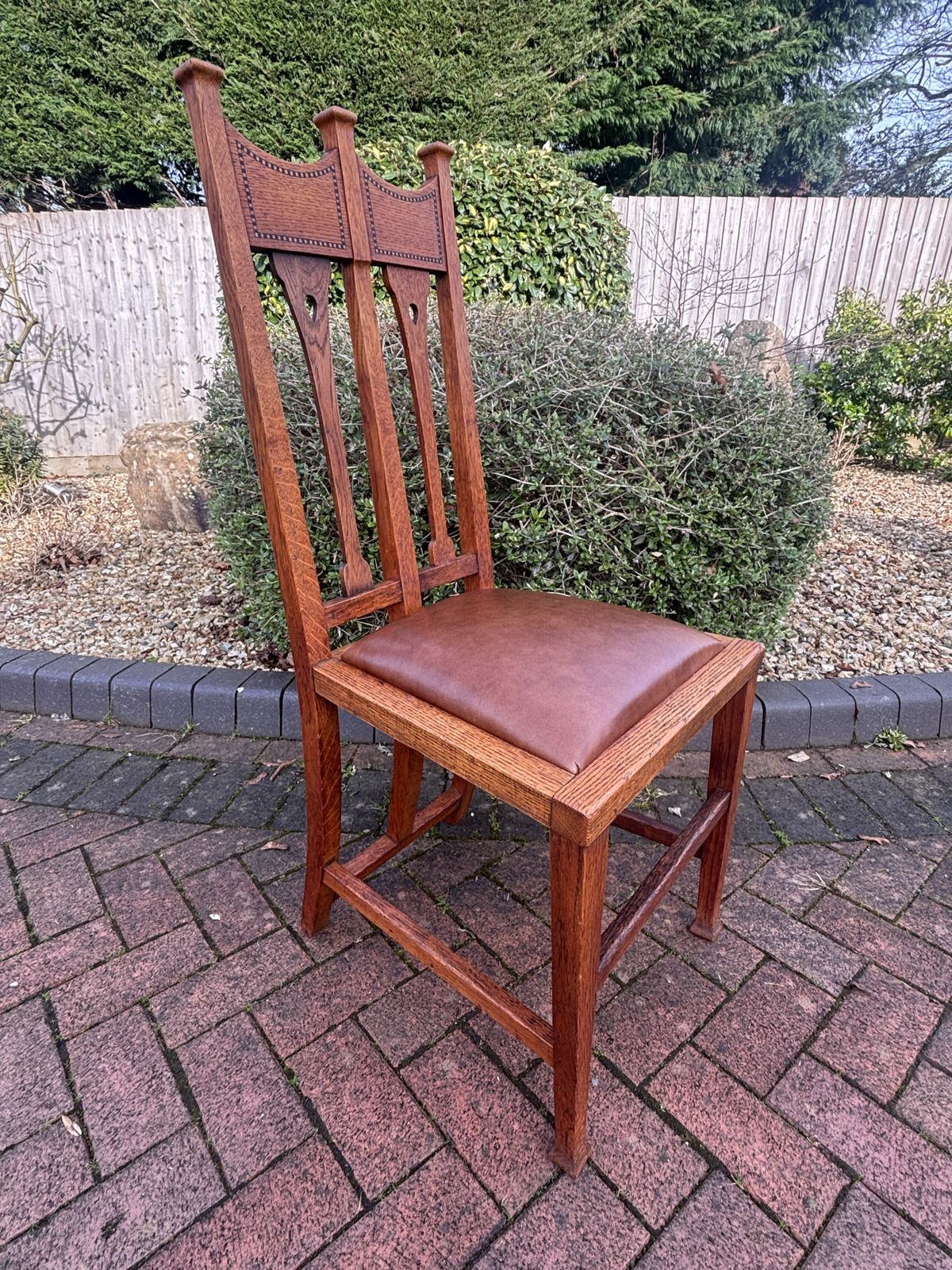 photo furniture G.M. Ellwood Set Of Six Oak Dining Chairs