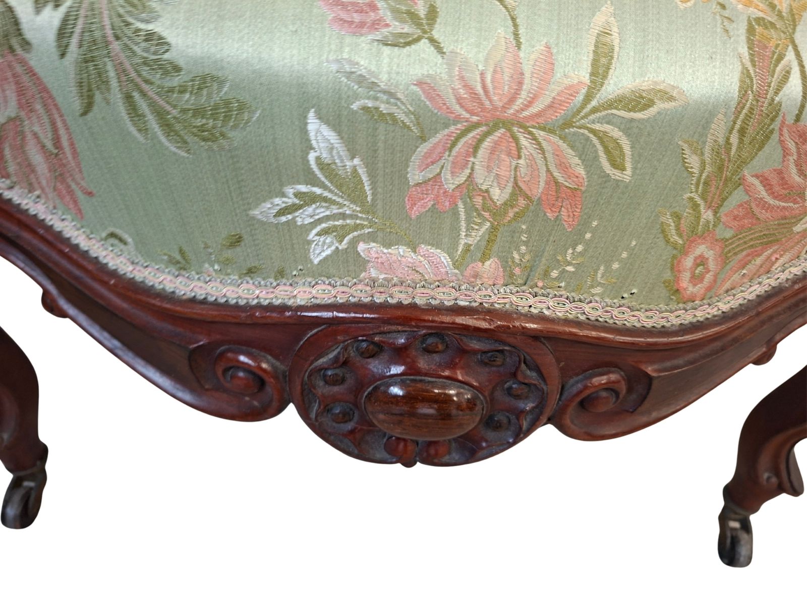 photo for sale Coppia Di Poltrone D'epoca "Balloon Back" – Stile Rococò Revival (XIX Sec.)