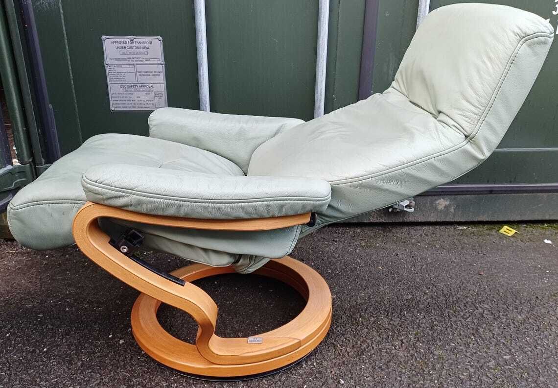 Furniture Himolla Green Leather Recliner Chair With Matching Footstool   Free Delivery Within 50 Miles, Further "At Cost" photo