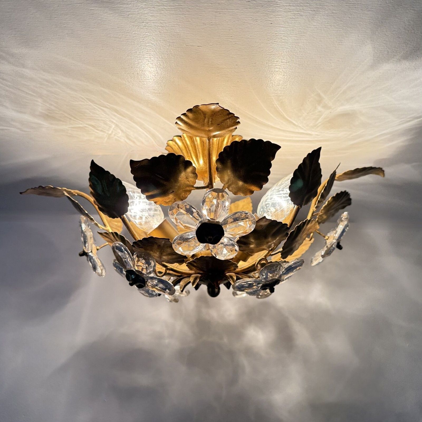 photo furniture Mid Century Design Banci Style Ceiling Lamp Crystal Flower , 1970s