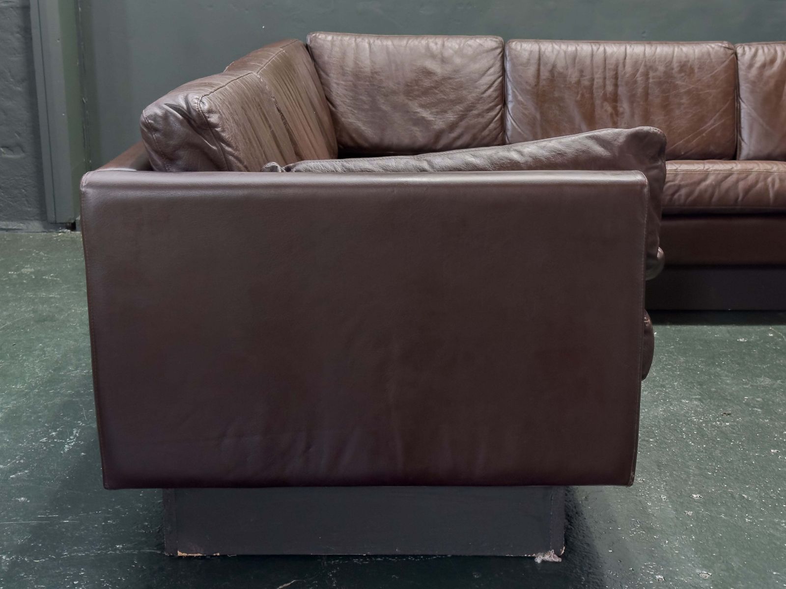 Brown Leather Corner Sofa By Thams Denmark photo Furniture