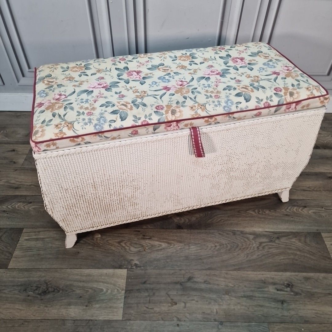 Vintage Ottoman Storage Chest Wicker Loom Style Blanket Box Retro Mcm Basket photo for sale