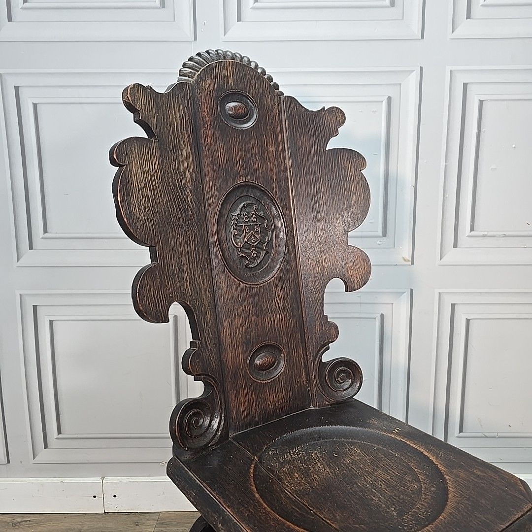 Antique Hall Chair Gothic Revival – Carved Solid Oak Heraldic Crest Entrance photo Furniture