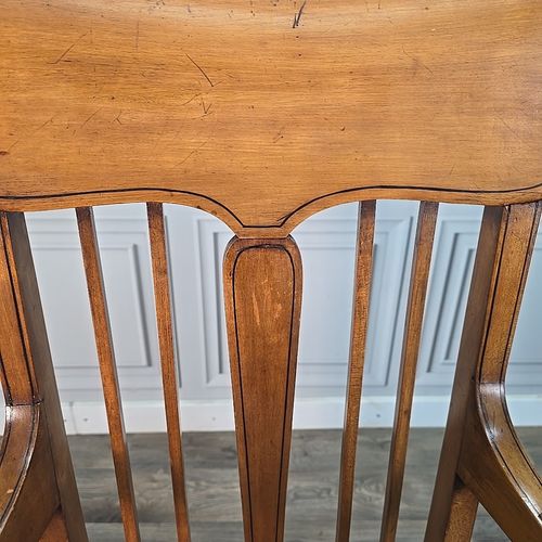 photo vinterior Antique Wooden Carver Armchair Fireside Lounge Chair Satin Wood Arts & Crafts