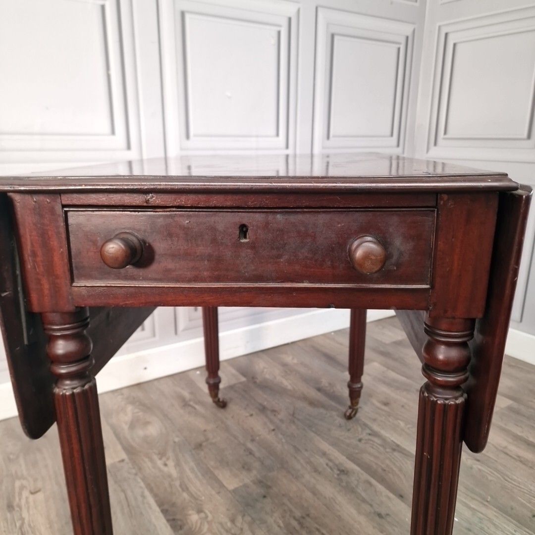 Antique Pembroke Table Solid Wood Drop Leaf Turn Leg Sofa Dining Mahogany photo 230.0