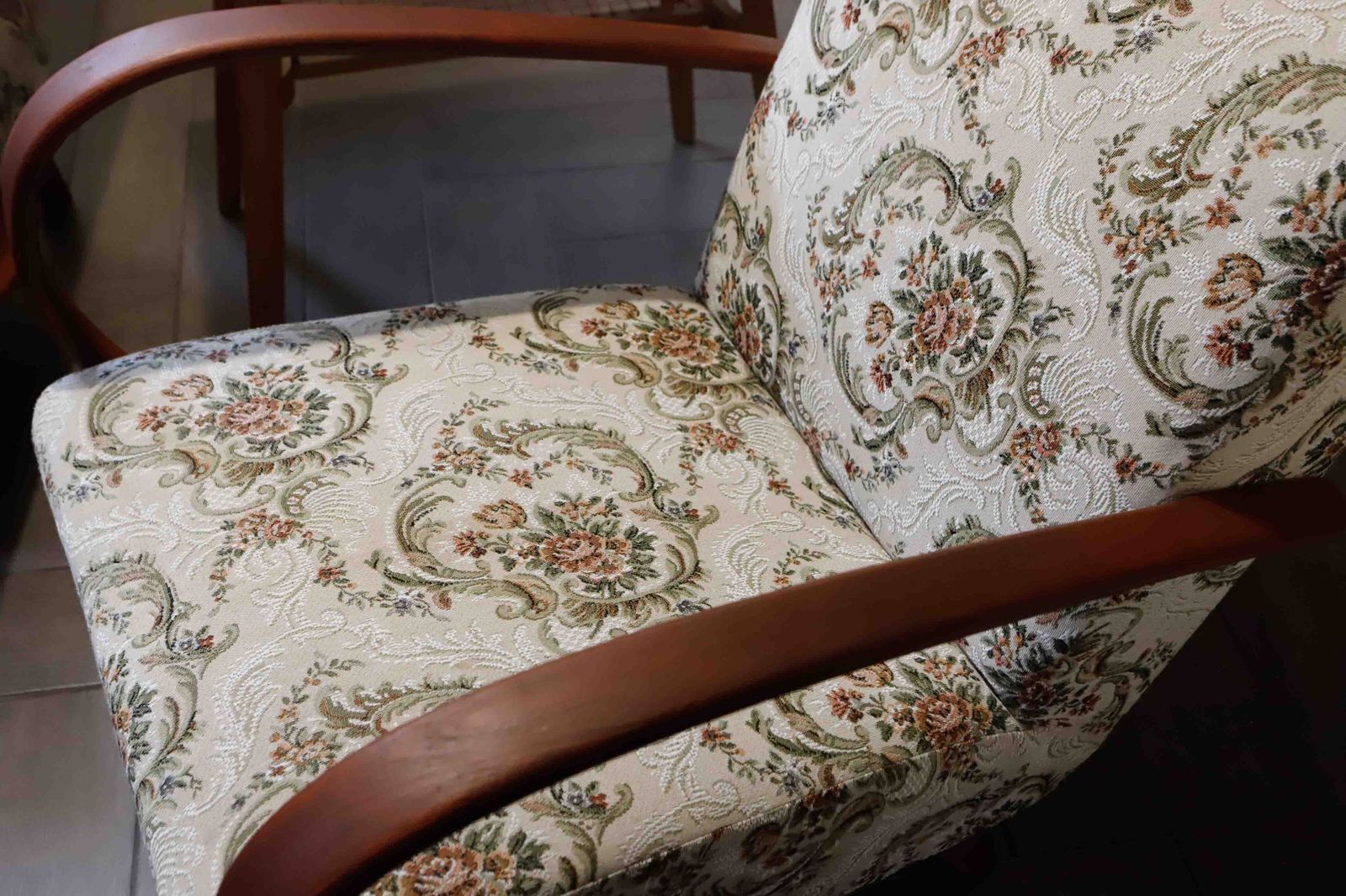 Set Of 2 Style Halabala Lounge Armchairs photo for sale