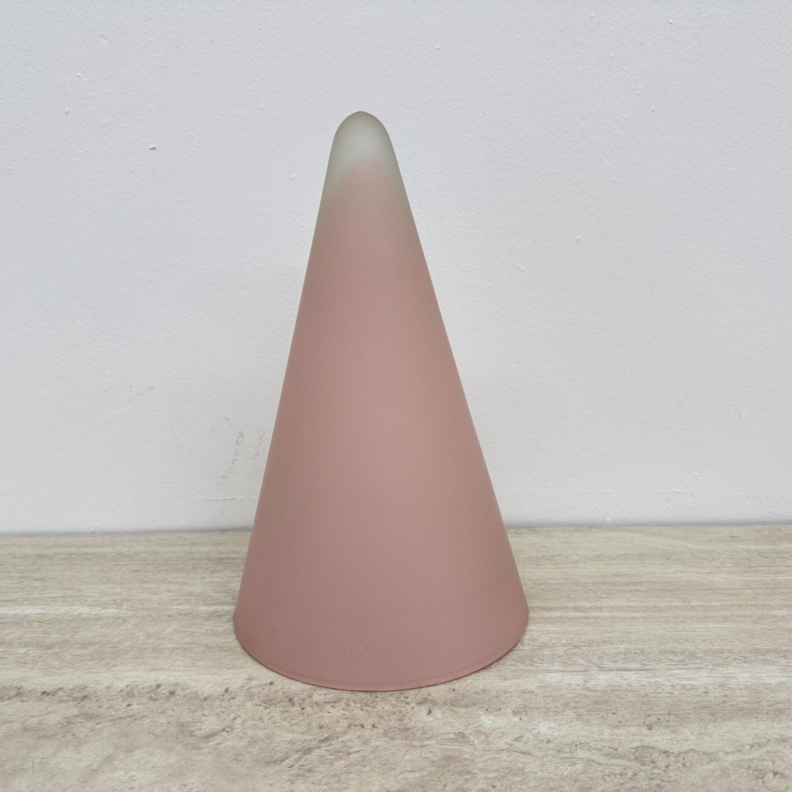 Verlichting Matte Pink Glass Sce Teepee Table Lamp 1970's France photo