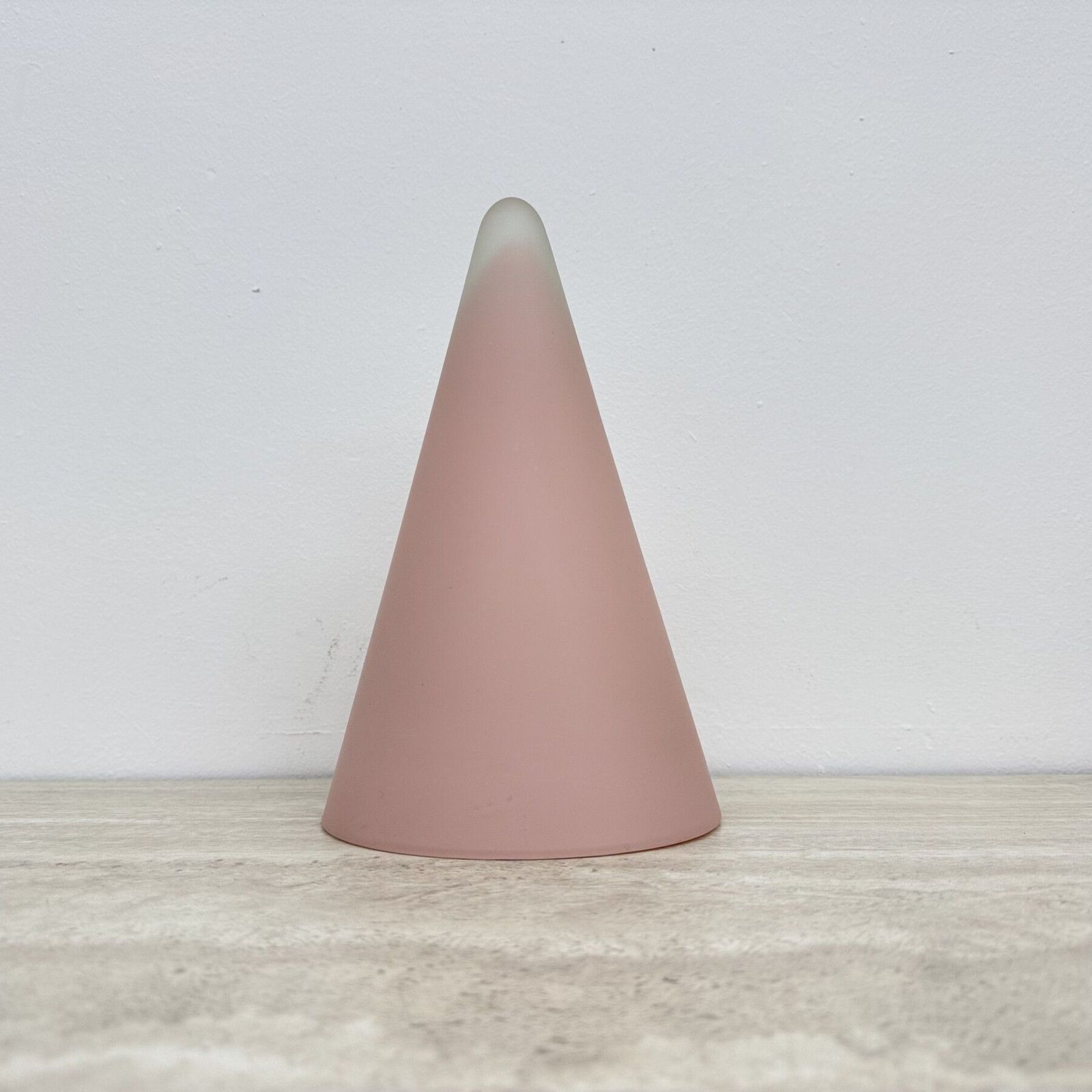 photo vintage Matte Pink Glass Sce Teepee Table Lamp 1970's France