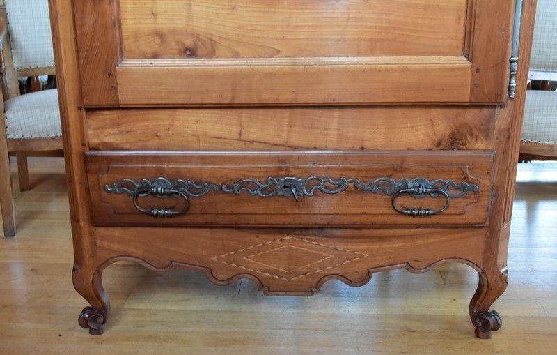 Louis XV Charentaise Bonnet In Cherry 19th photo Furniture