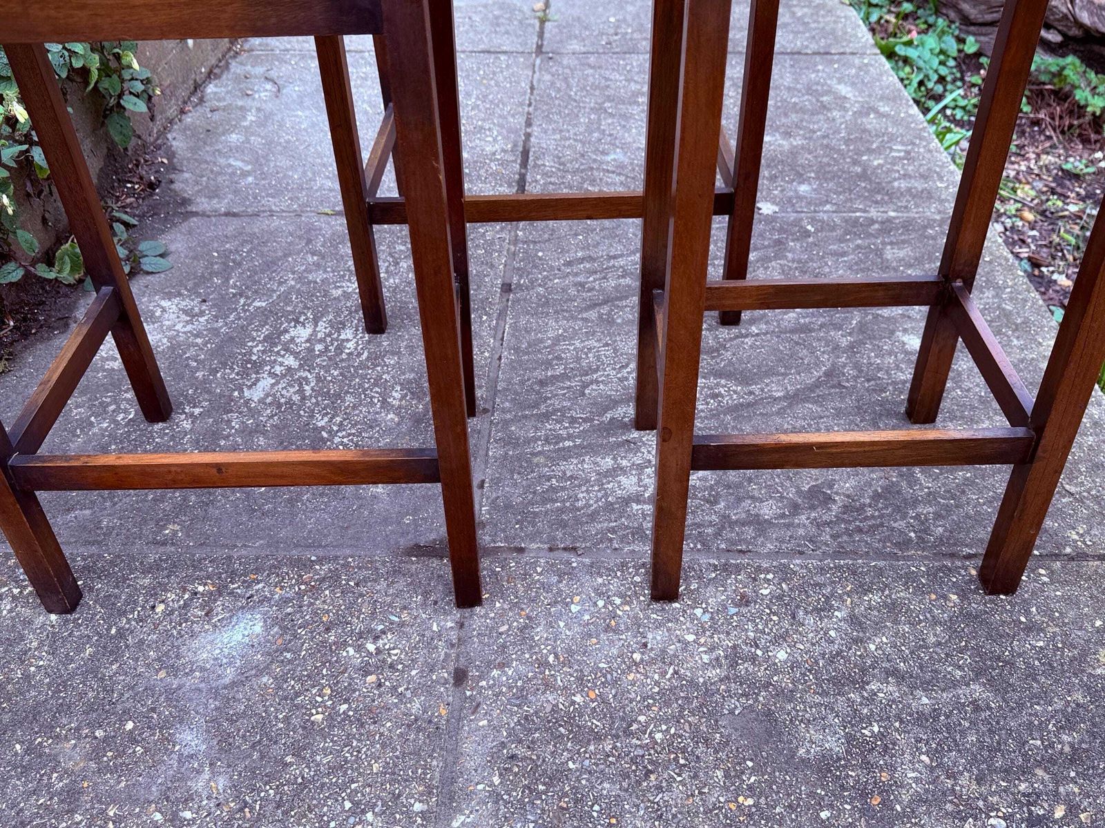 photo vintage Mid Century 1960s Teak Nest Of Tables Scandinavian Style Occasional Tables (3 Tables)