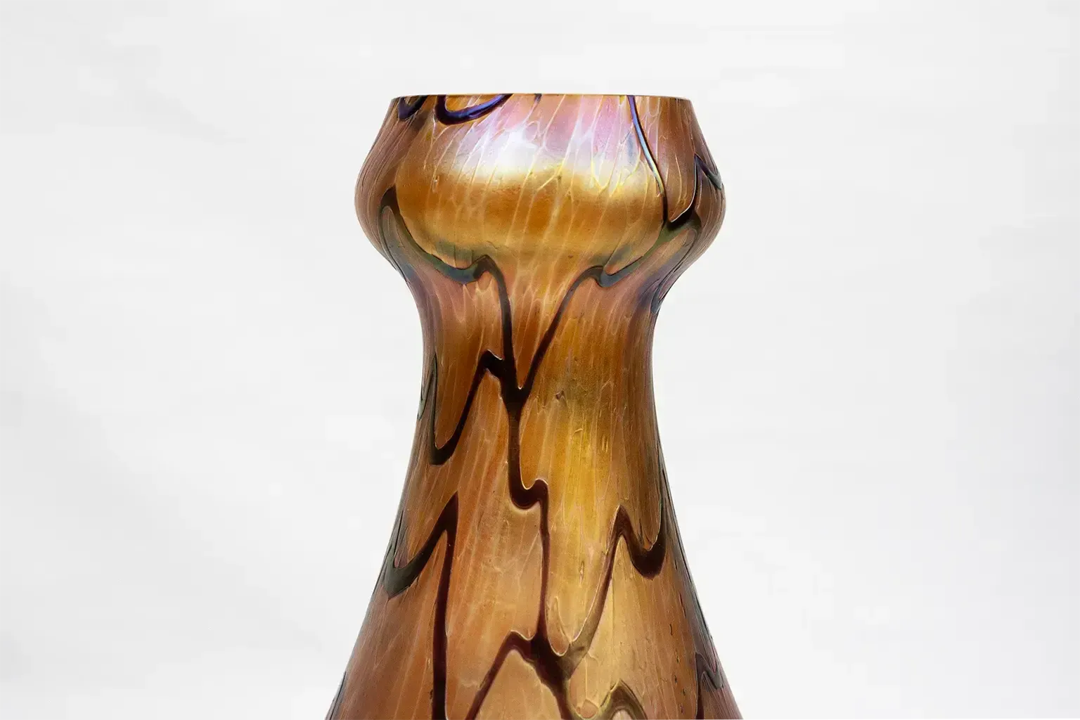 Pair Of Art Nouveau Vases In Iridescent Glass  Palme König And Habel Bohemia Circa 1900 photo 370.0