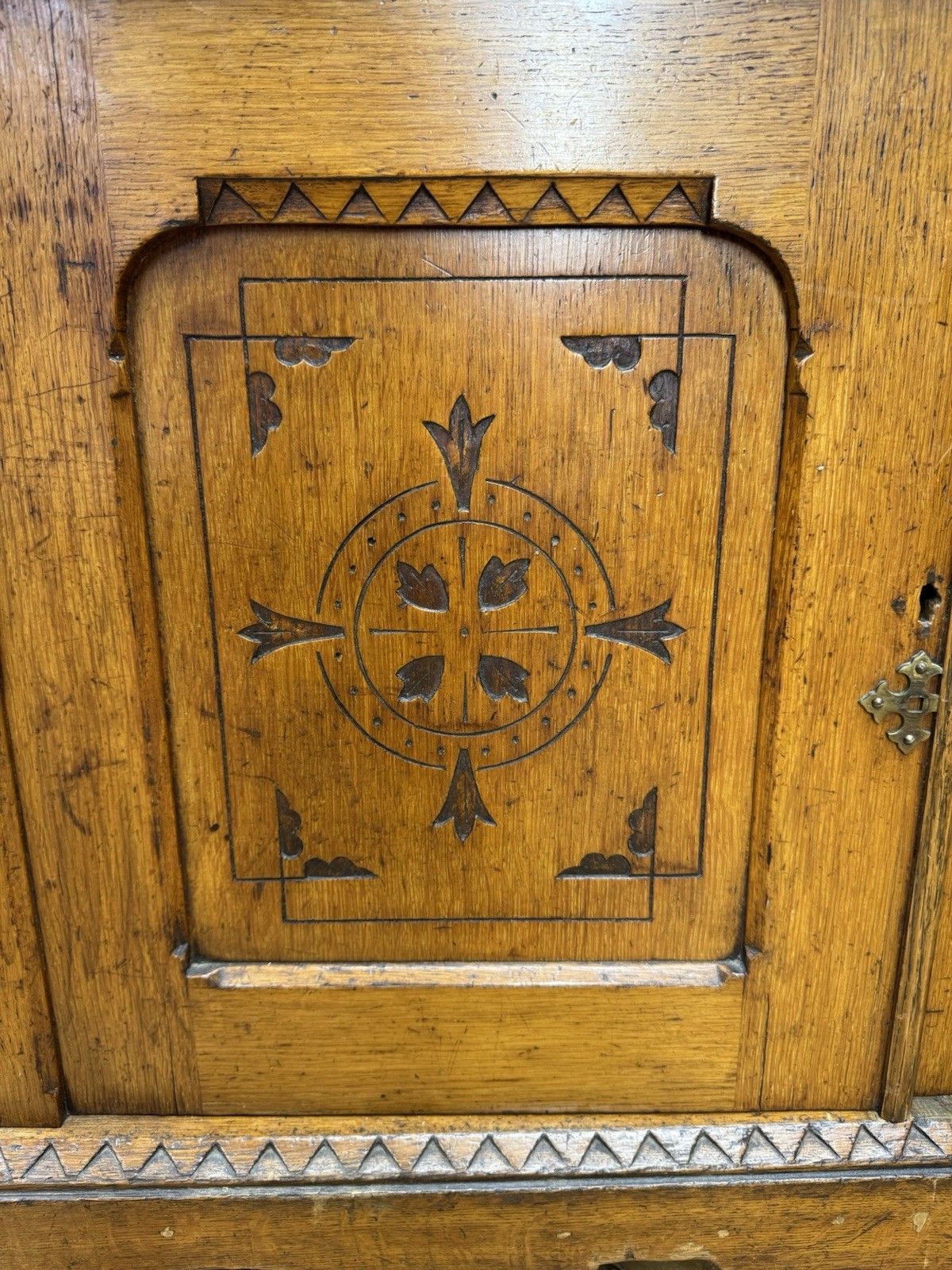 Furniture Antique Oak Buffet Sideboard Cabinet / Cupboard Gothic /Aesthetic Movement photo