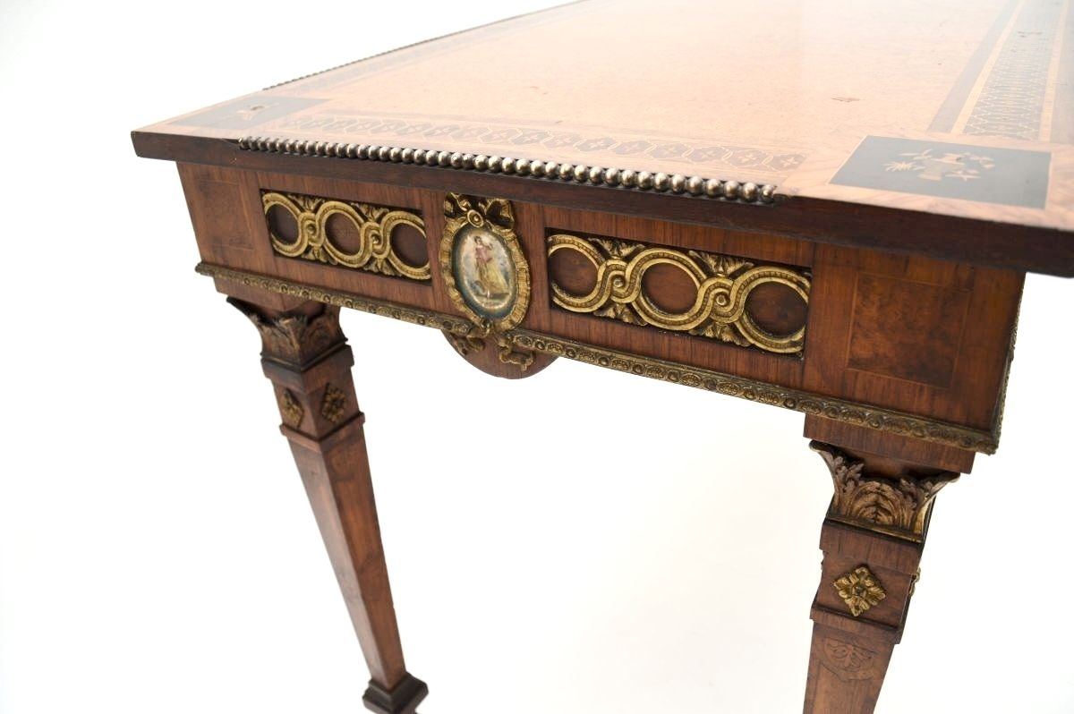 photo vinterior Antique French Inlaid Walnut Ormolu Mounted Desk / Writing Table