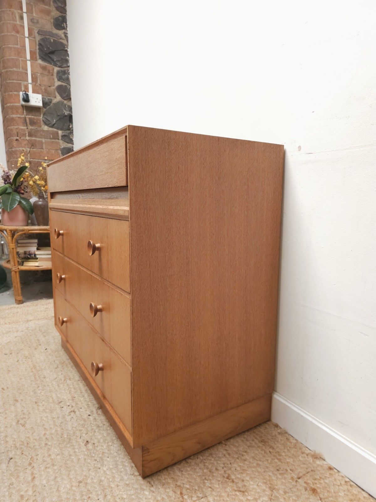 Meredew Mid Century Dressing Chest Retro Oak Chest Of Drawers Vintage Delivery photo Furniture