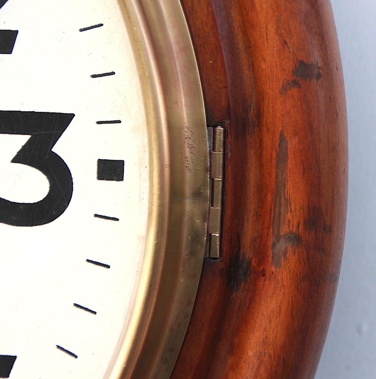 photo furniture Large 40cm Mahogany Railway Wall Clock Factory. Fully Guaranteed. London Timepiece.