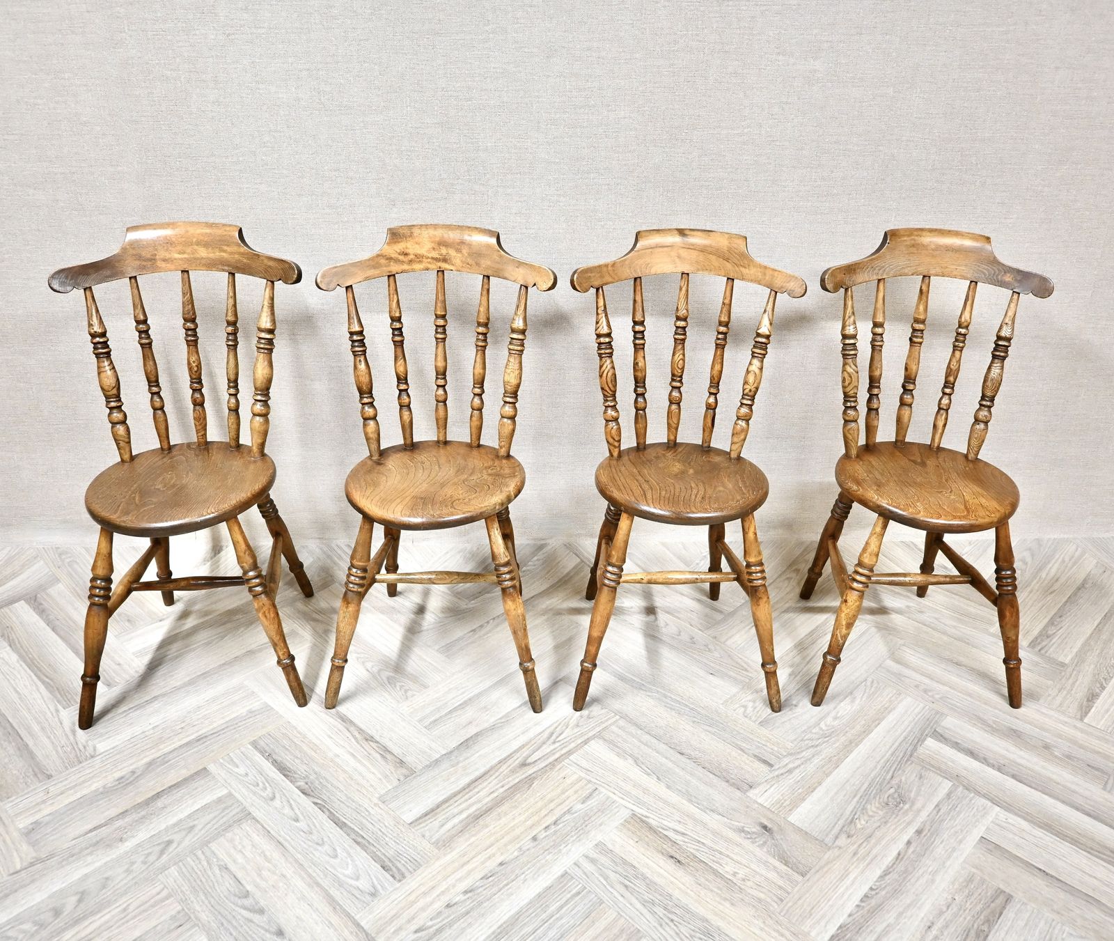 Set Of 4 Antique Penny Seat Windsor Kitchen Dining Chairs photo for sale