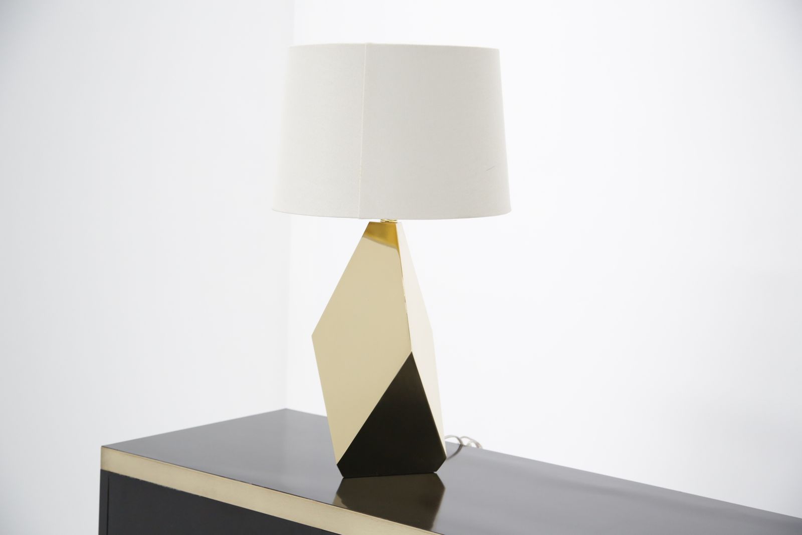 Pair Of Sculptural ‘Origami’ Polished Brass Table Lamps, USA, Mid Century Style photo vintage