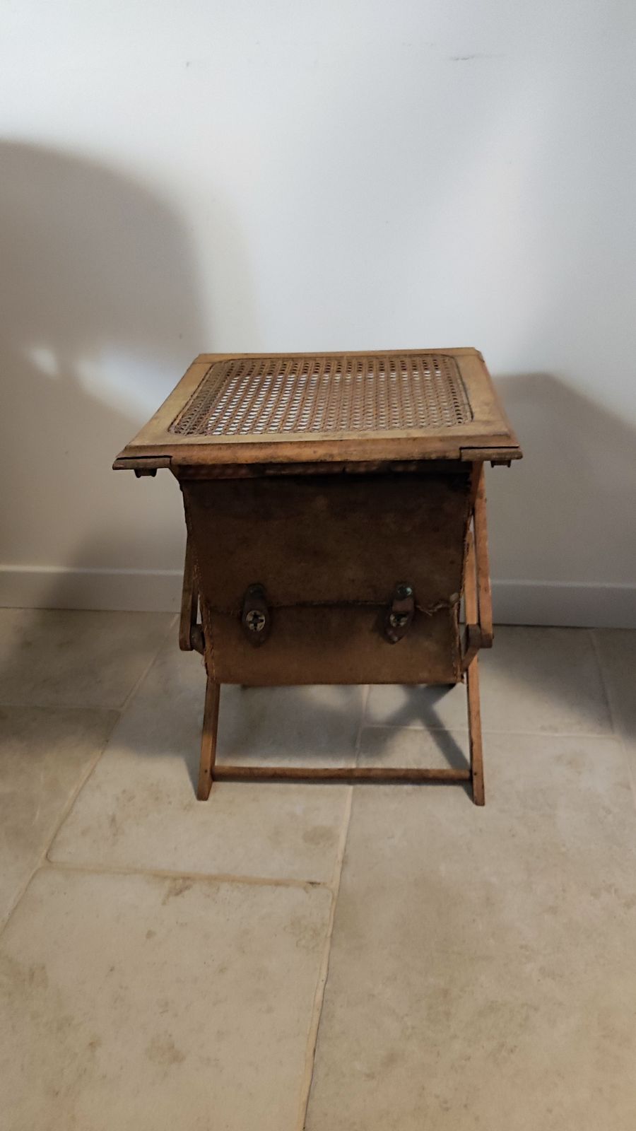 photo vinterior Antique French Artist Stool With Satchel For Painter