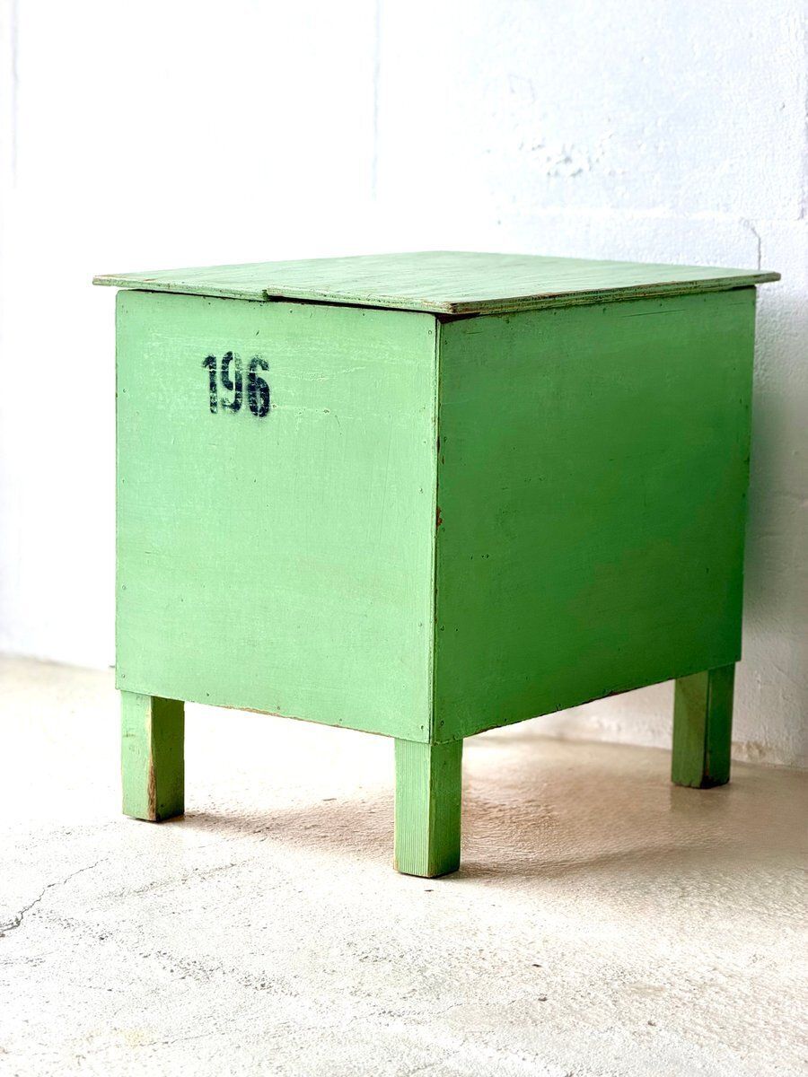Industriële Opbergtafel, 1960 photo Meubels