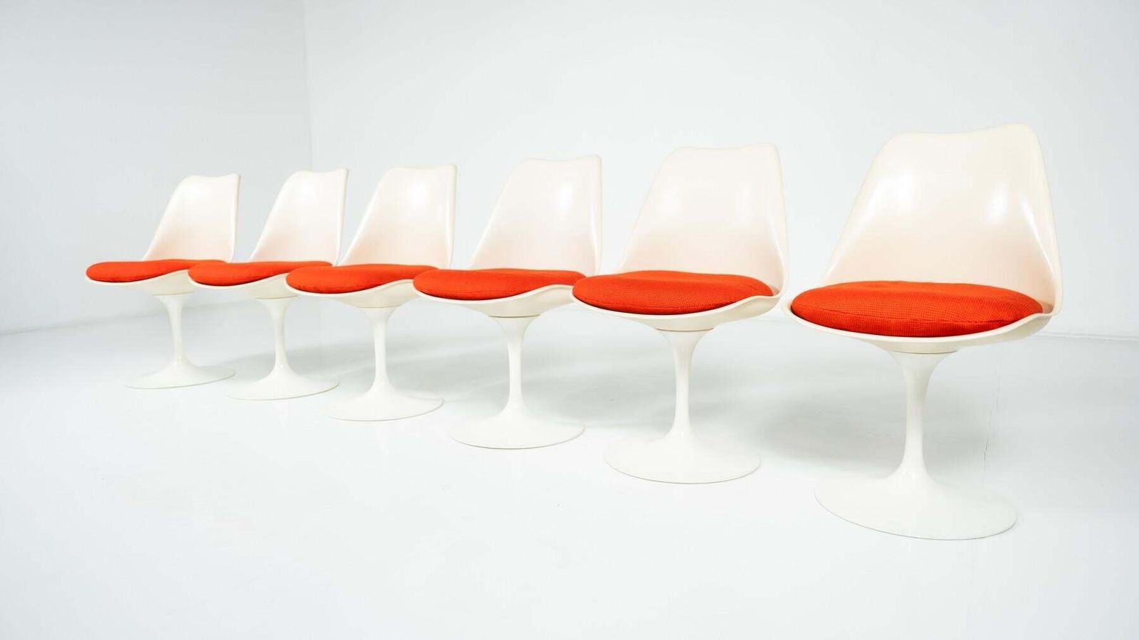 photo vintage Set Of 6 Tulip Chairs By Eero Saarinen For Knoll, 1960s