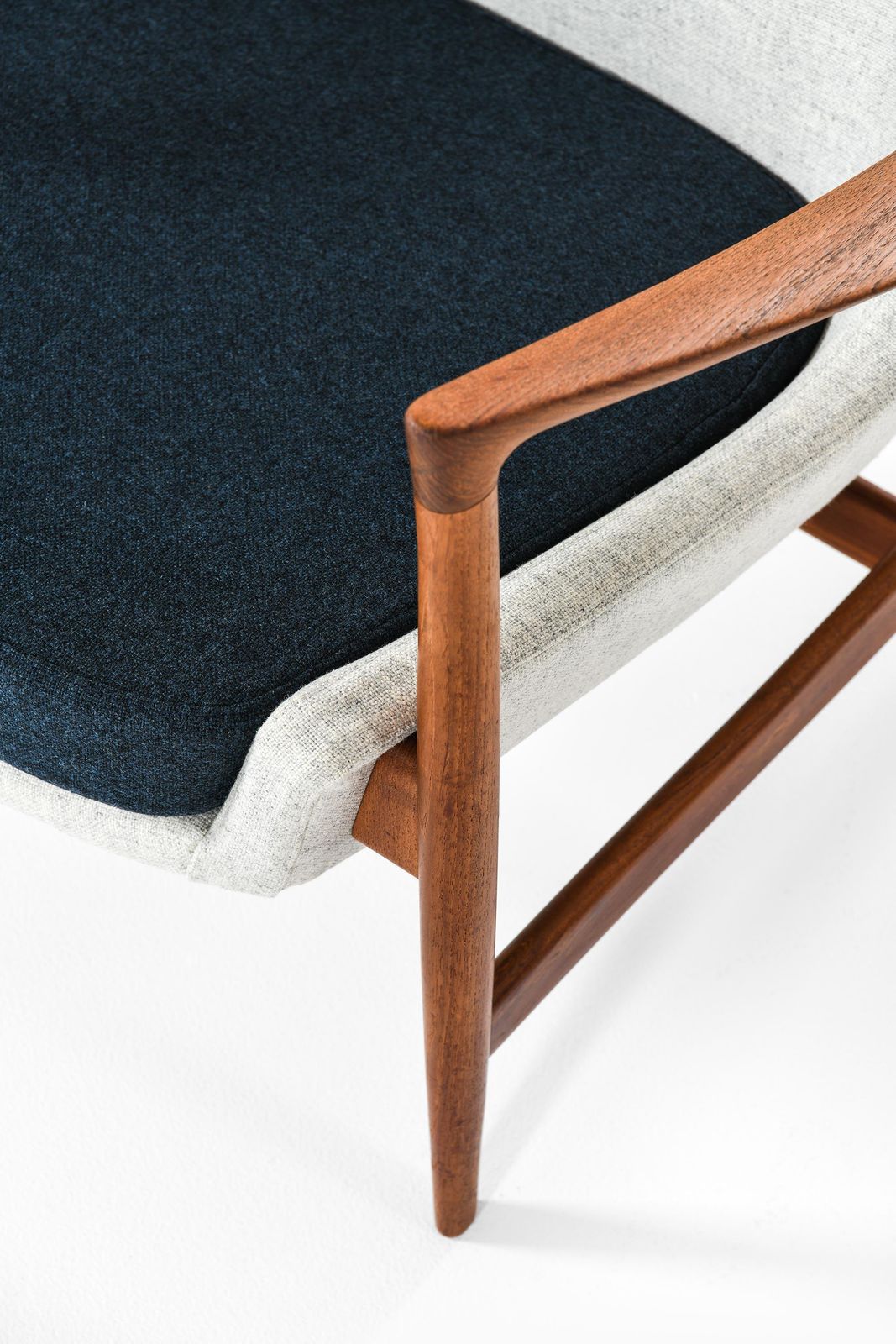 Set Of 2 Easy Chairs In Wool And Teak By Ib Kofod Larsen, 1950s photo for sale