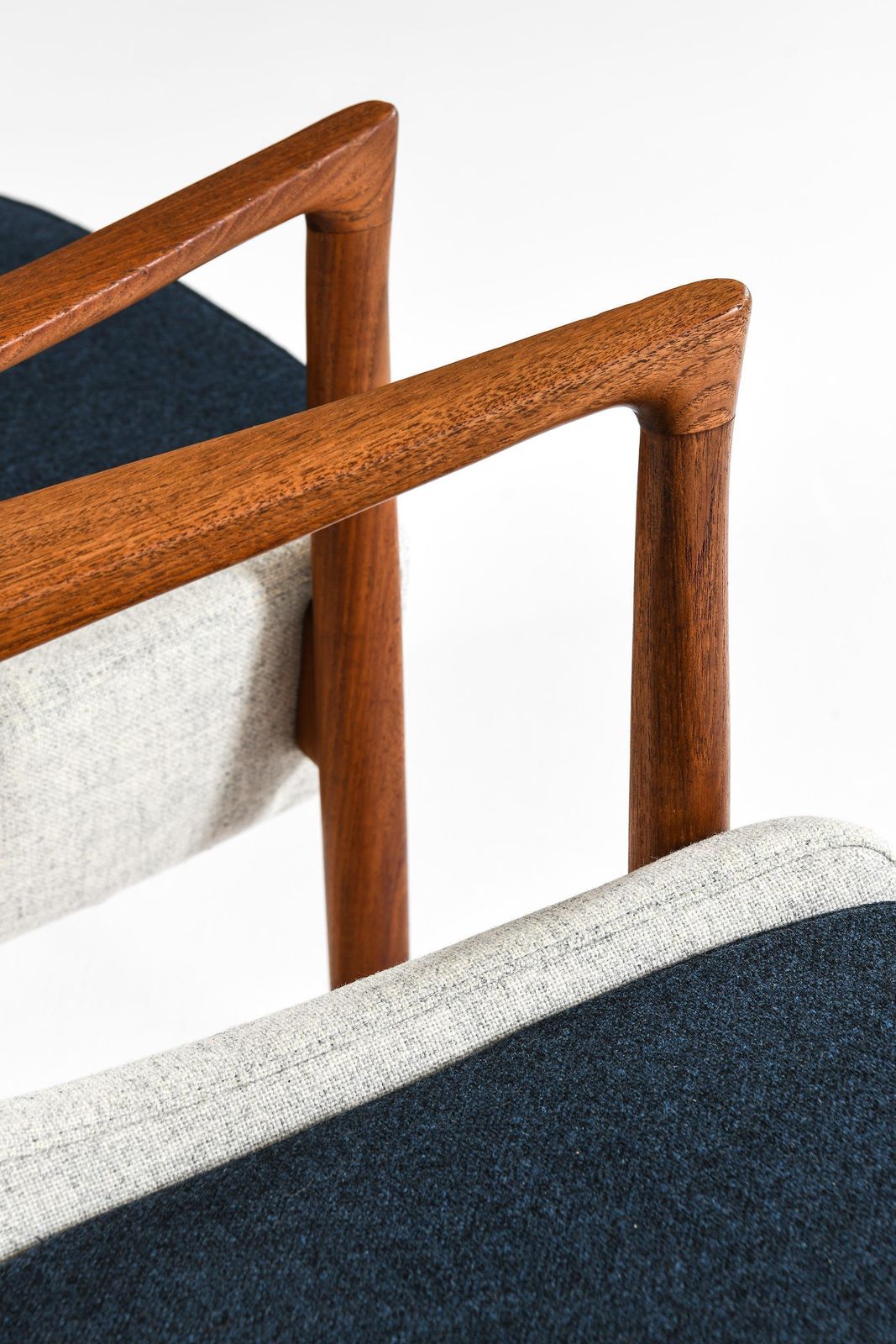 Set Of 2 Easy Chairs In Wool And Teak By Ib Kofod Larsen, 1950s photo vinterior