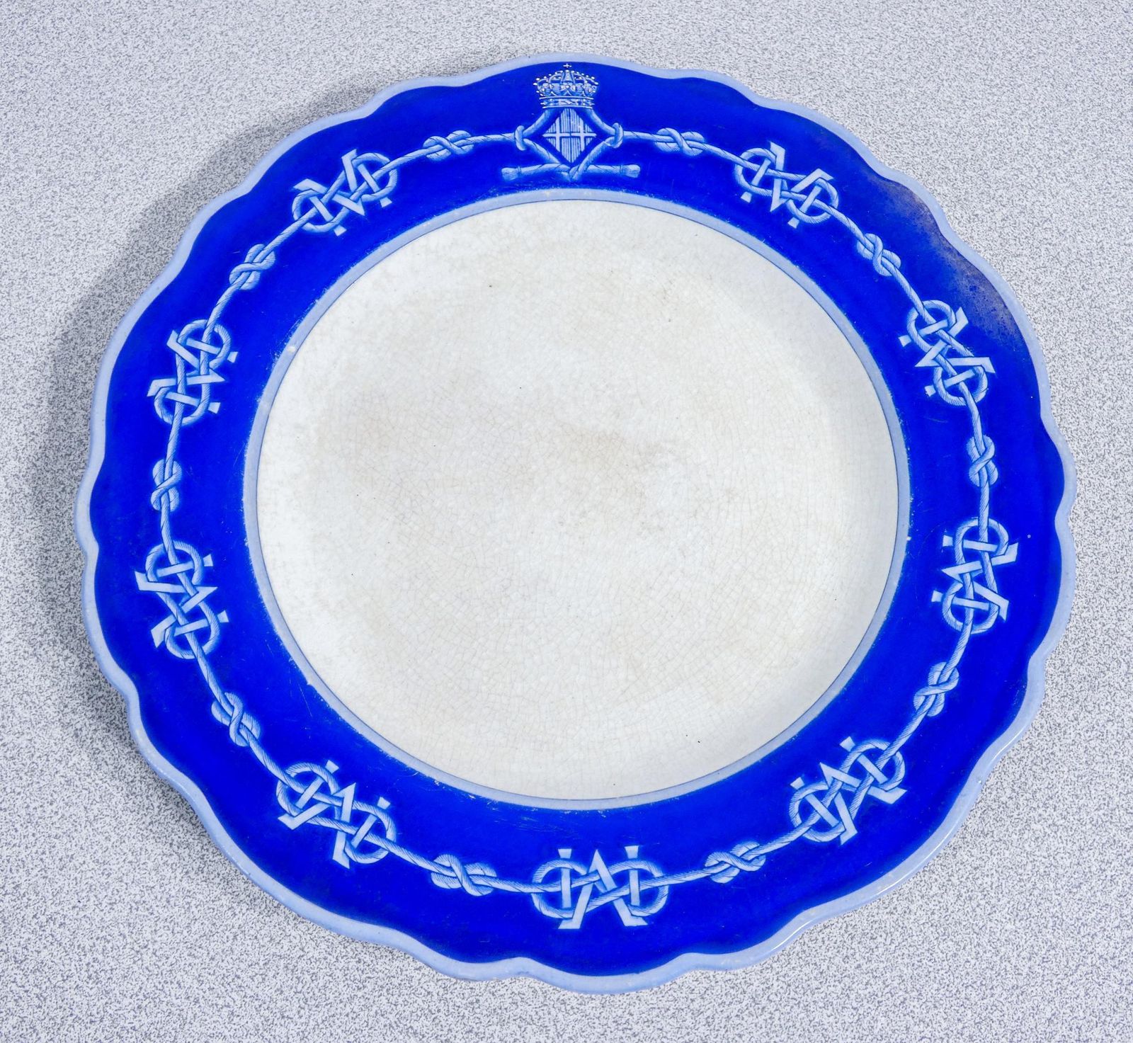 2046.0 Set Of Eight Plates With Coats Of Arms Of Queen Margaret Of Savoy, S.C.I. Laveno photo