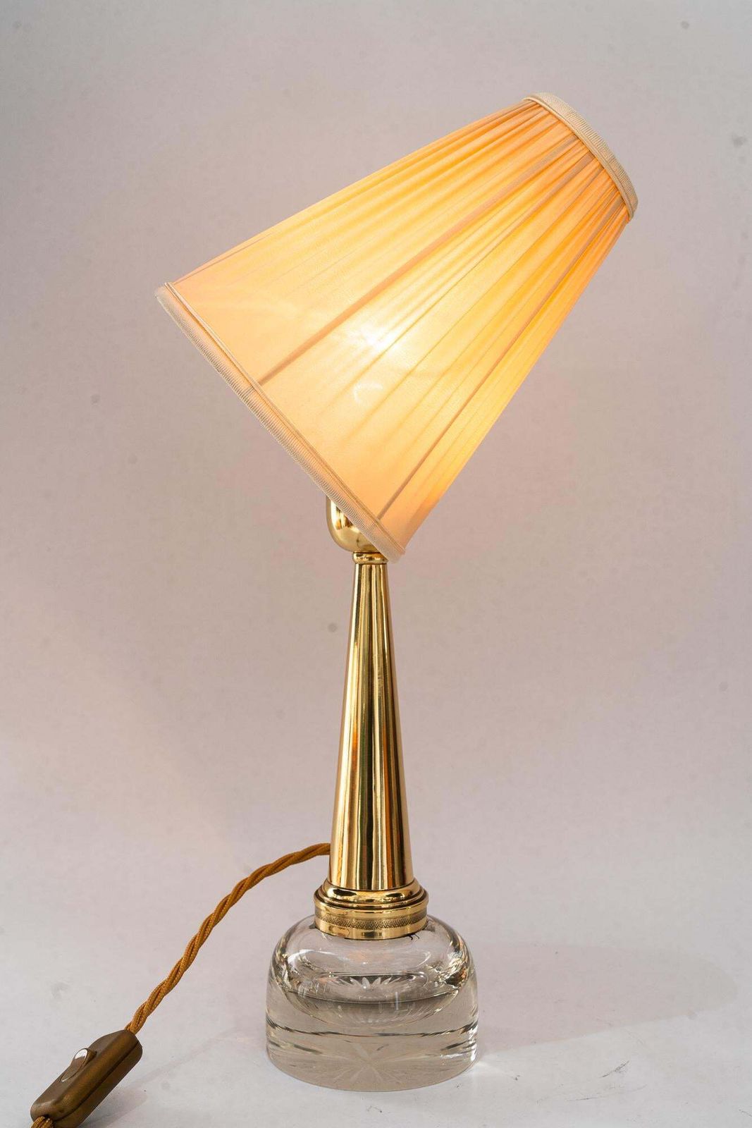 photo vinterior Art Deco Glass And Brass Table Lamp With Fabric Shade Around 1920s