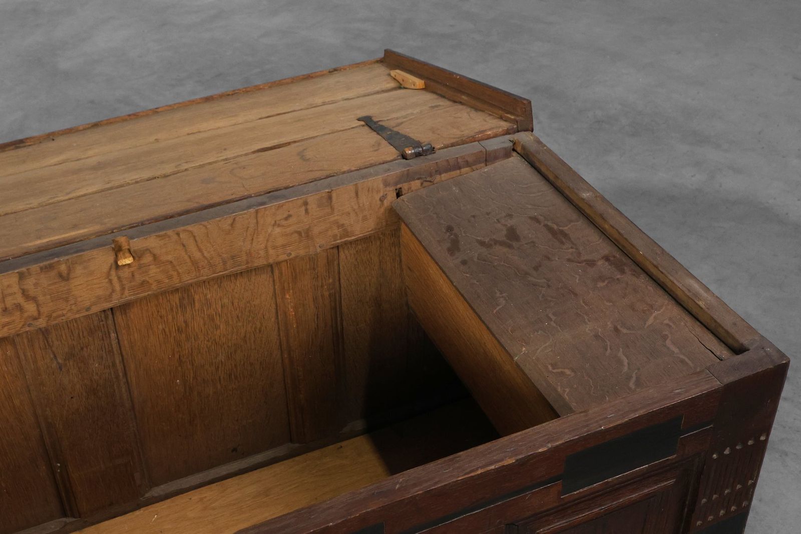 photo furniture French Oak Storage Trunk Or Linen Chest, 17th Century