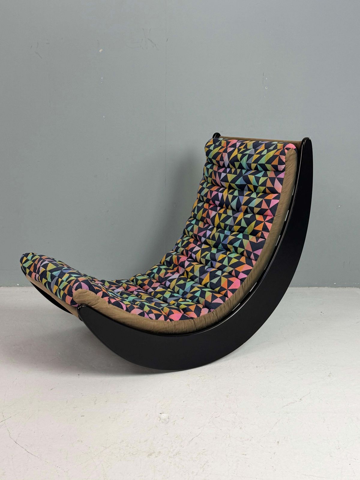 photo furniture Verner Panton Original "Relaxer 2" Rocking Chair By Rosenthal, 1970s
