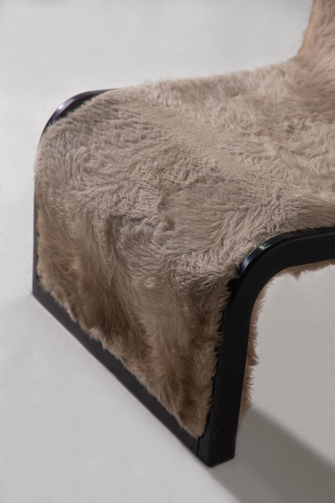 Postmodern Italian Chaise Longue In Faux Fur Brown photo vinterior