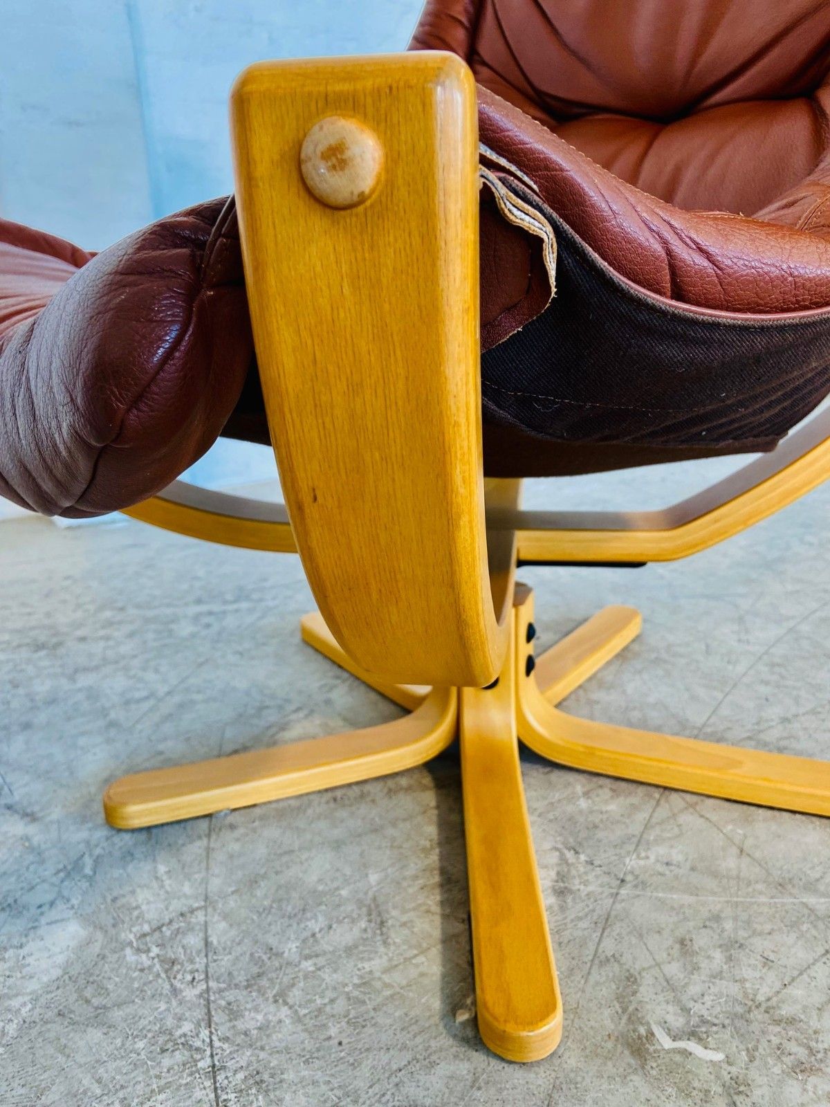 photo vinterior Vintage Retro Danish Mid Century  Skippers Cognac  Leather Lounge Chairs