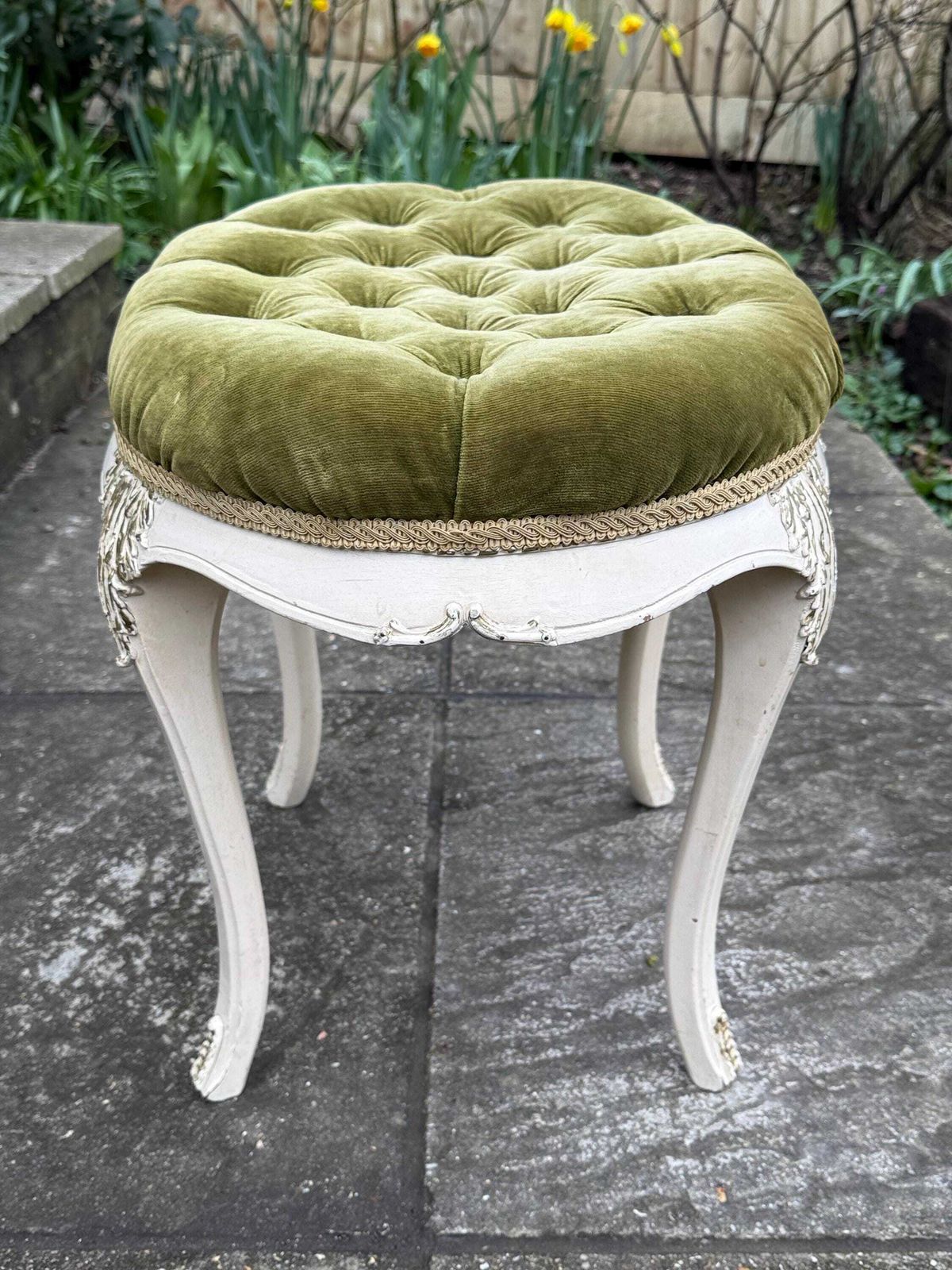 Gloriously Sumptuous Vintage French Style Tufted Velvet Stool Shabby Chic Footstool photo buy