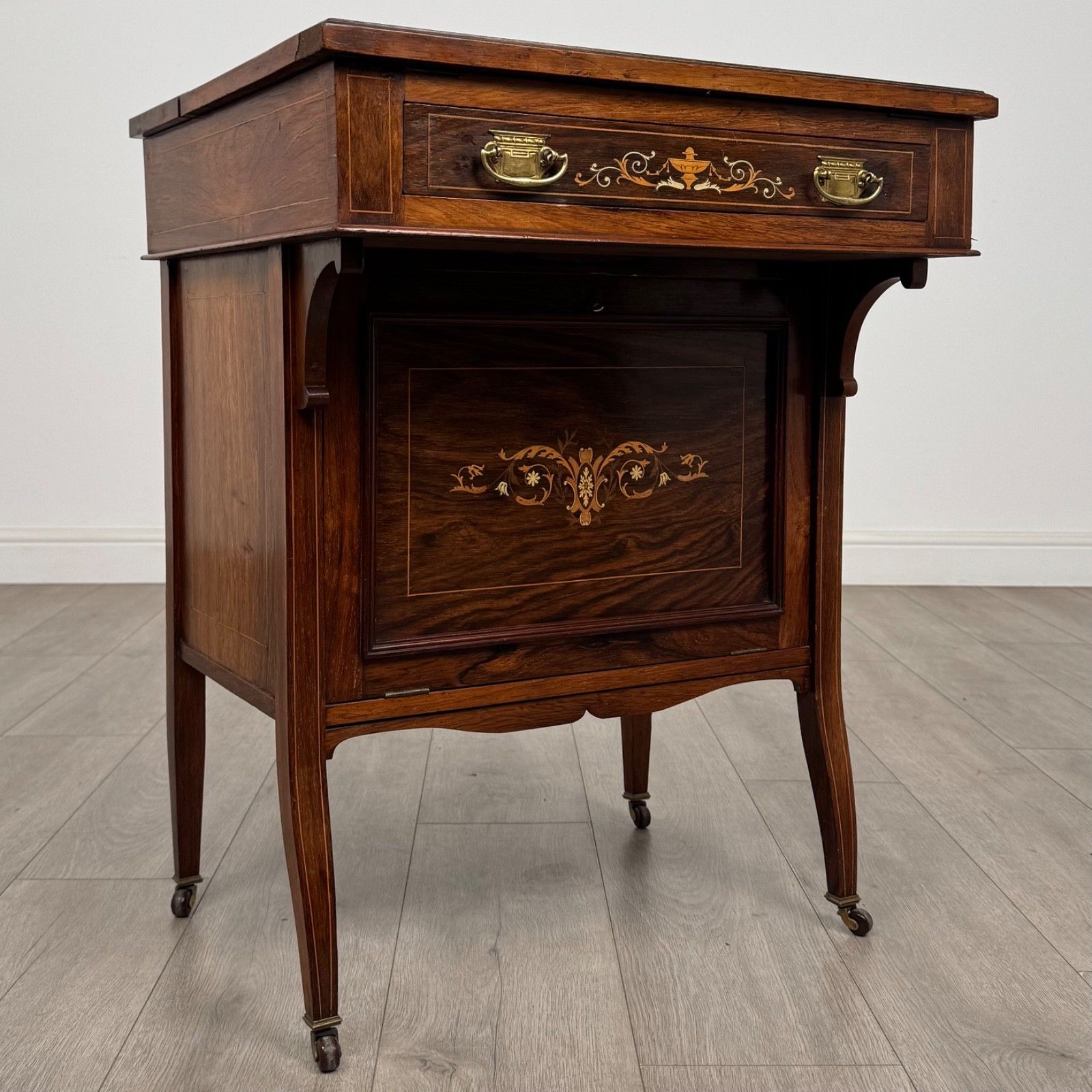 photo furniture Antique 19th Century Unique Davenport Desk In Rosewood