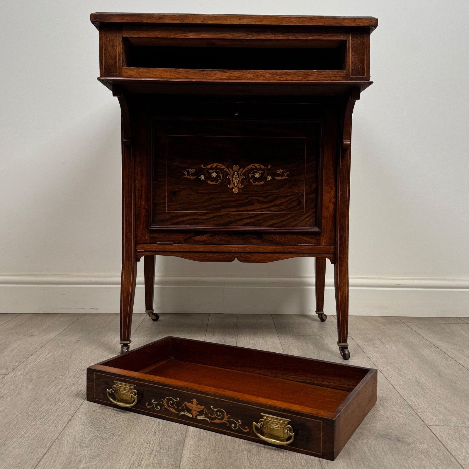 photo vinterior Antique 19th Century Unique Davenport Desk In Rosewood