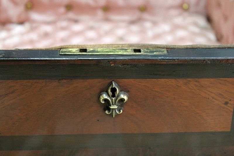 Napoleon III Jewelery Box photo vintage