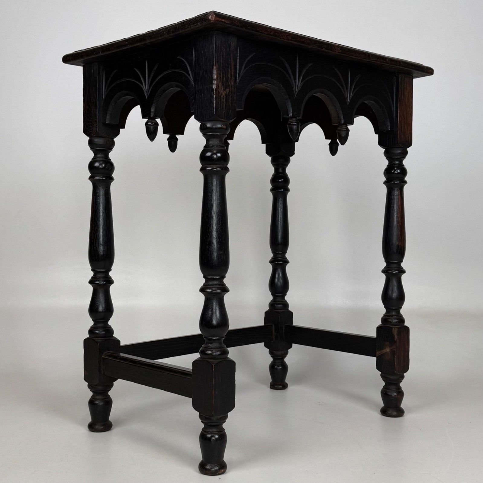 Antique 19th Century Victorian Carved Oak Side Table ( Af 5290 ) photo 295.0