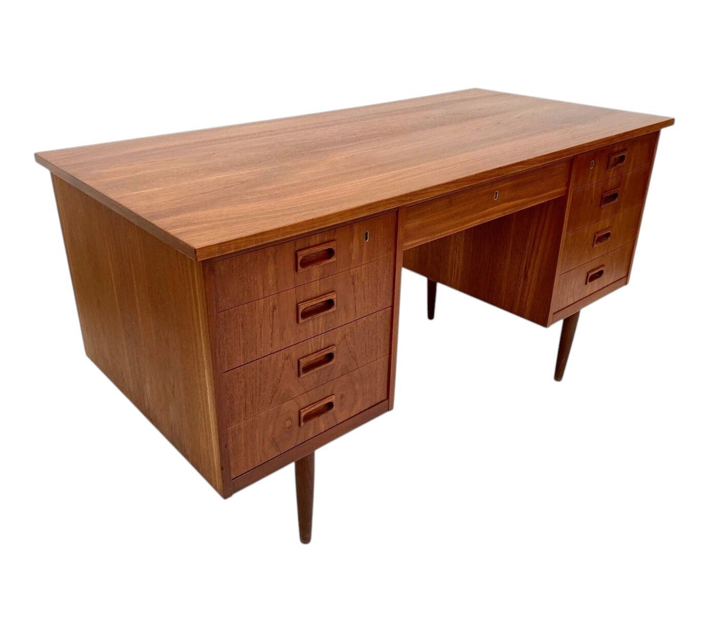 photo vinterior Danish Large Teak Writing Desk With Recessed Handles Double Pedestal Mid Century 1960s